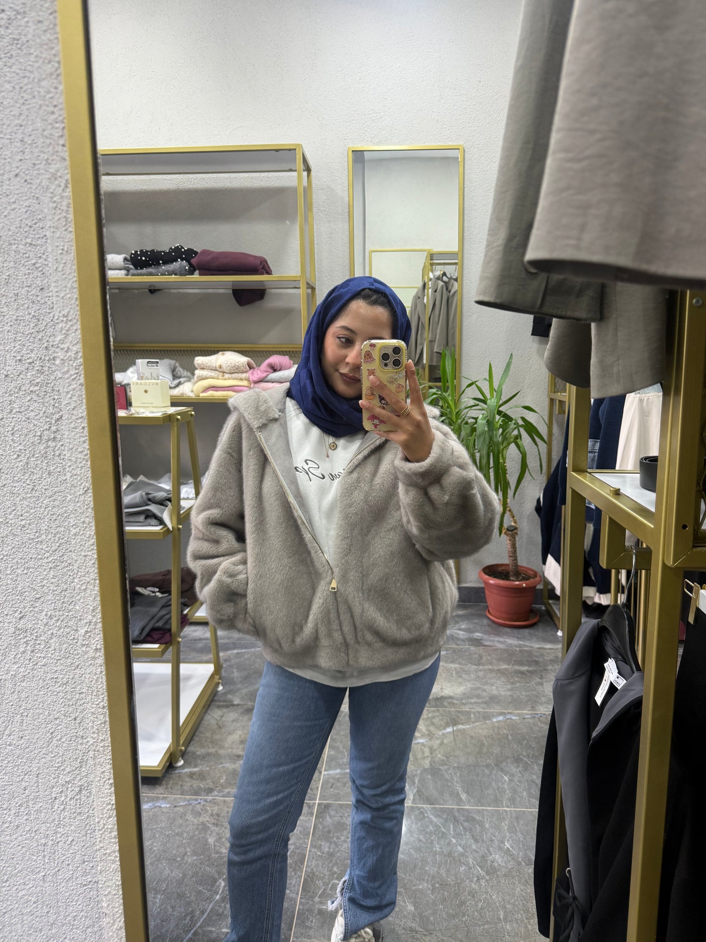 Gri/Beyaz Pofuduk Kürk