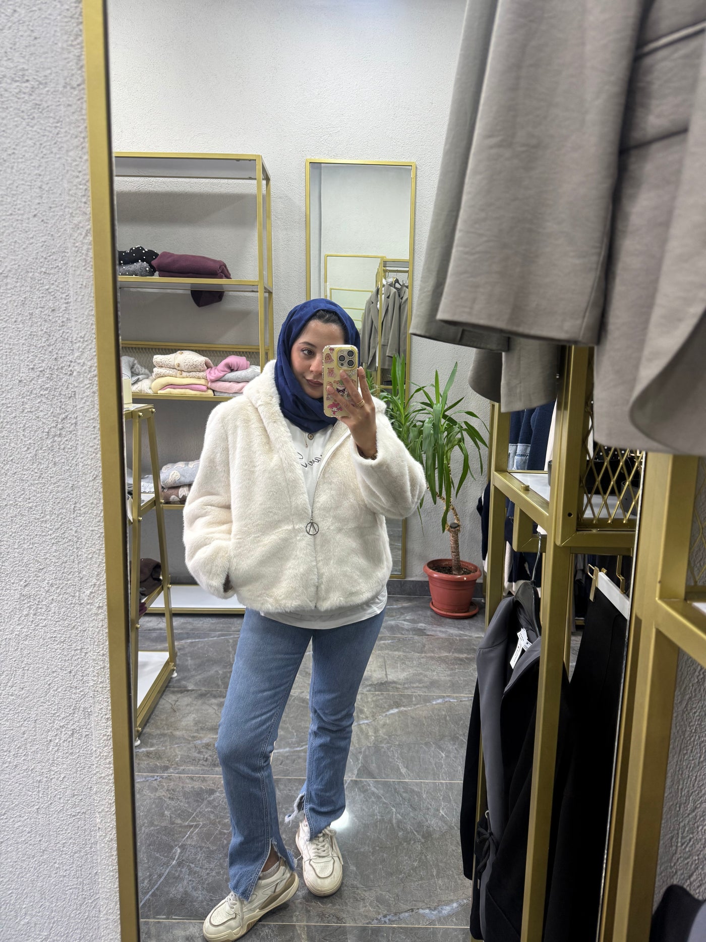 Gri/Beyaz Pofuduk Kürk